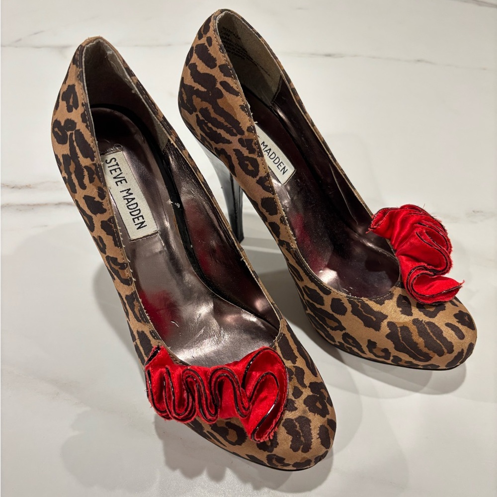 Steve Madden Leopard Print Heels Red Ruffles 7.5